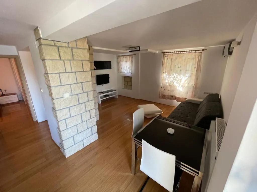 Bellevue Rooms Stara Baska 4*,