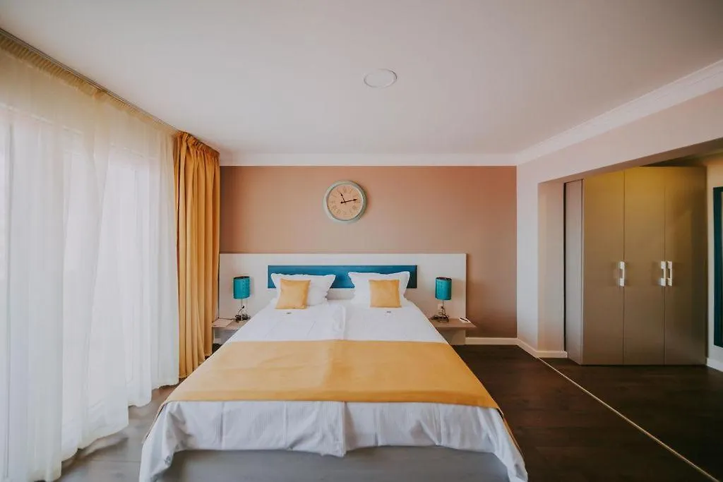 Bellevue Rooms Stara Baska 4*,