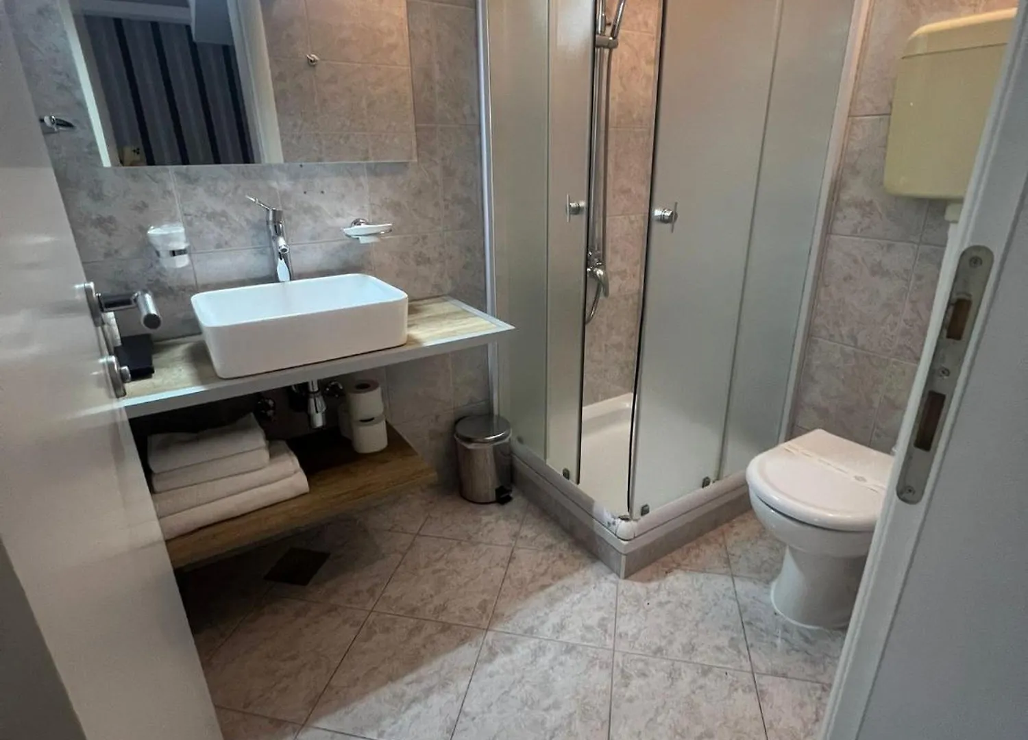 Hotel Bellevue Rooms Stara Baska